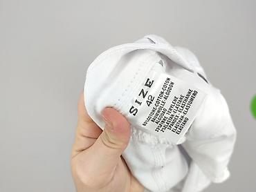 dobry s: White, Jeansy damskie, rozmiar XL — 5