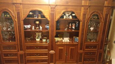 Dolablar: İşlənmiş, Açılan, Künc dolab, Servant, İtaliya — 3