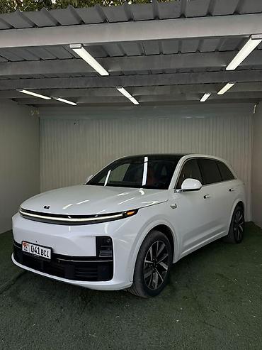 lend kruzer 200: Lixiang L7: 2023 г., 1.5 л, Вариатор, Гибрид, Кроссовер — 6