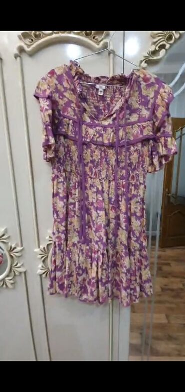 Ziyafət donları: Zərif dizaynlı tünd çəhrayı ziyafət/gecə geyimi. - Yarımətəkli — 5