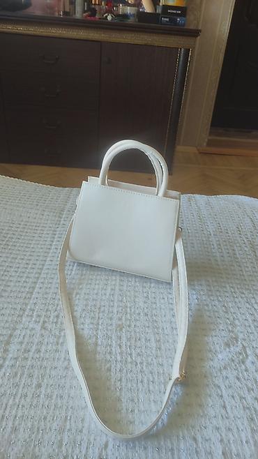 Ağ rəngli qadın çantası – mini tote/krossbodi stilində - Brend: Zara lalafo.az -da Ağ rəngli qadın çantası – mini tote/krossbodi stilində - Brend: Zara