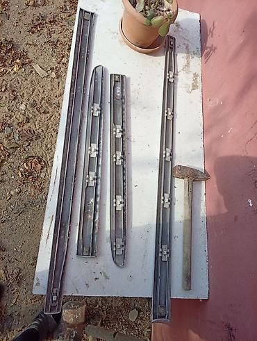 W210 qapi kanti Şəkildə gorunduyi kimidir. Çati qırıgı yoxdur