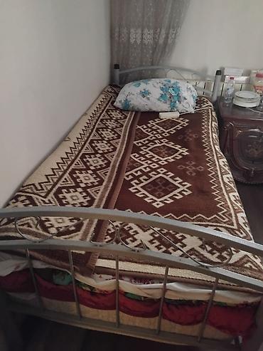 Ev üçün digər mebel: Mebel və dekor dəsti - 5qapılı klassik şkaf: Tünd qəhvəyi ağac — 4