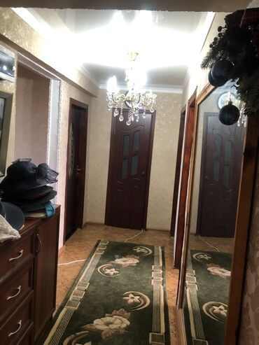 без хозян квартира: 4 комнаты, 75 м², 105 серия, 4 этаж, Евроремонт