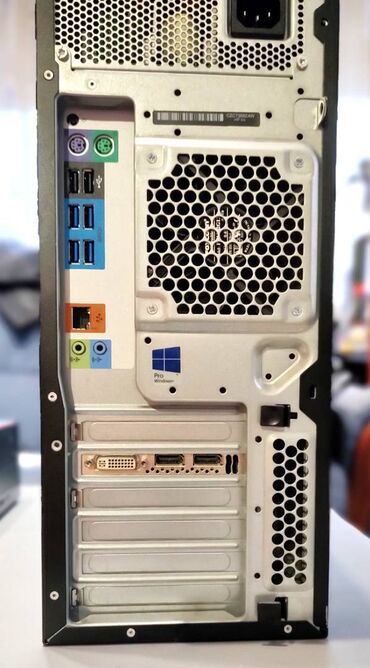 Desktop računari i radne stanice: Hp Z440 Xeon E5-2660V4/Quadro/64BG DDR4/M.2 512GB + 5TB HDD — 9