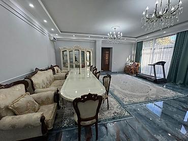 Продажа коттеджей и домов: Продается шикарный дом в ж/м Киргизия-1! (500 метров от проспекта — 9