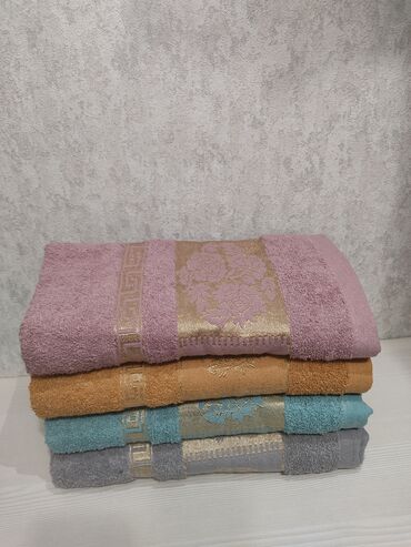 текстиль одеяла подушки: Полотенца банные и для рук. Размер 140*70 и 95*45.Отличный подарок на