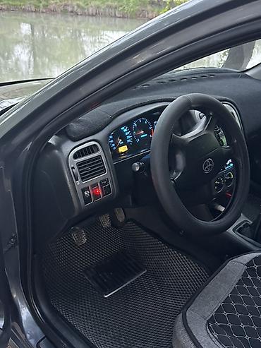 892 2: Toyota Avensis: 2003 г., 2 л, Механика, Дизель, Седан — 6
