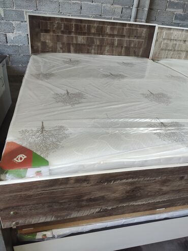 Двуспальные кровати: Кровати новые двуспальные из российского материала — 3