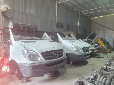 продаю в связи с переездом: На mercedes-benz sprinter 906 на спринтер 906 рекс запчасти привозные