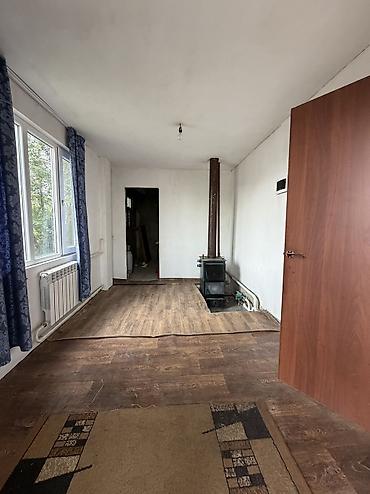 Продажа коттеджей и домов: 5 комнат, 100 м², 11 соток, Бишкек, Риэлтор — 4