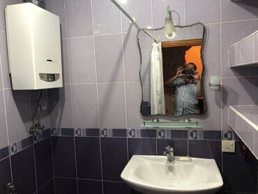 Uzunmüddətli kirayə mənzillər: Xətai rayonu Həzi Aslanov metrosunun yaxınlığında, 9 mertebeli binanın — 11