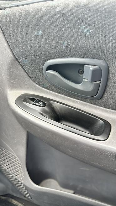 Транспорт: Hyundai Accent: 2002 г., 1.3 л, Механика, Бензин, Седан — 10