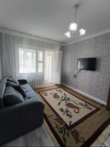 обмен квартиры на дом бишкек: 2 комнаты, 45 м², 106 серия улучшенная, 1 этаж, Евроремонт