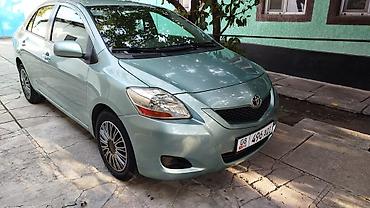 2 8: Toyota Yaris: 2009 г., 1.5 л, Автомат, Бензин, Седан — 1