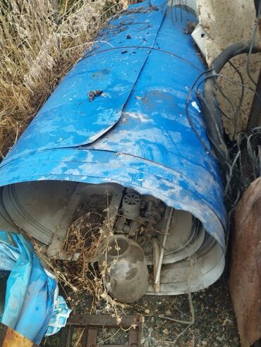 Другое оборудование для производства стройматериалов: Гильотина, разматыватель ( клеть) остаток кровельного металла, все — 10