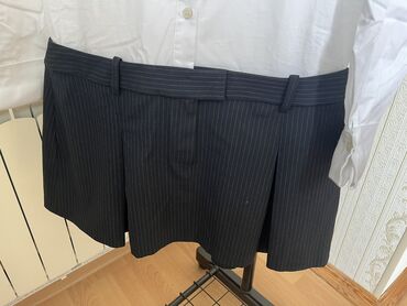 Krasofkalar və idman ayaqqabıları: Zara, Yeni, ''Yubka-köynek'' model don
geyilmeyib sıfırdır -da lalafo.az — 16 Krasofkalar və idman ayaqqabıları: Zara, Yeni, ''Yubka-köynek'' model don
geyilmeyib sıfırdır — 16