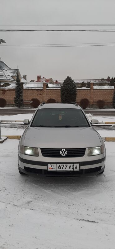 фольцваген пассат b 3 1993г: Volkswagen Passat: 1998 г., 1.8 л, Механика, Бензин, Универсал