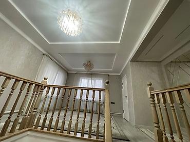 Продажа коттеджей и домов: Продается просторный двухэтажный дом в районе Ак-Ордо. — Общая — 12