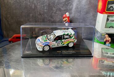 Avtomobil modelləri: Toyota, 2000 il, 1:43, Dəmir — 6