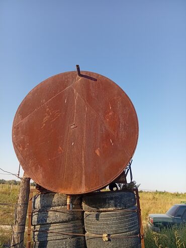 бочок для бани: Продаю толстостенную бочку,прльзовались для полива обьем 8
