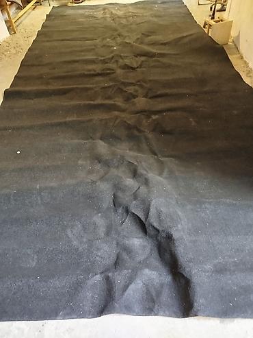 Qara rəngli geotekstil/parça örtük - Material: sıx toxunmuş lalafo.az -da Qara rəngli geotekstil/parça örtük - Material: sıx toxunmuş
