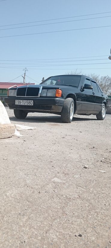 Mercedes-Benz: Mercedes-Benz 190: 1.8 l | 1992 il — 2
