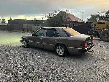 ксенон фар: Mercedes-Benz E-Class: 1990 г., 2.3 л, Механика, Бензин, Седан — 2