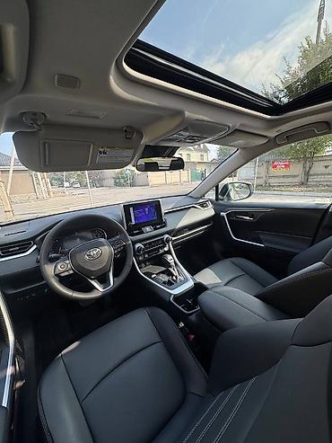 Toyota: Toyota RAV4: 2024 г., 2.5 л, Автомат, Бензин, Кроссовер — 1