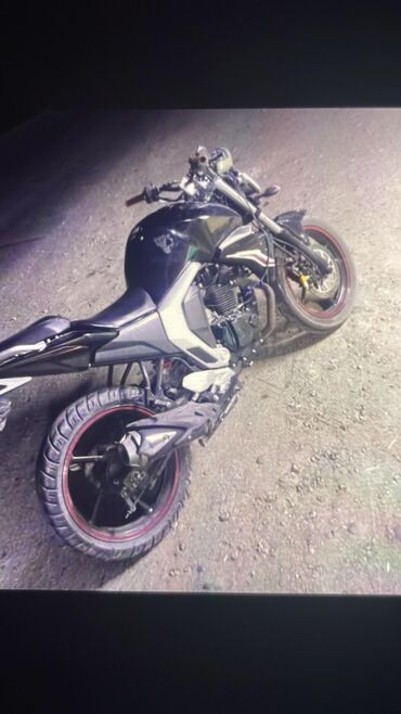 наколенники для мотоцикла: Спортбайк Kawasaki, 200 куб. см, Бензин, Взрослый, Б/у