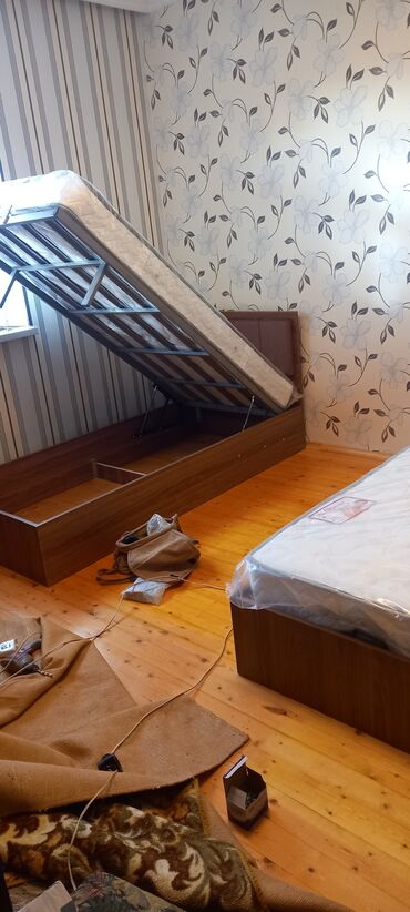 Ev üçün digər mebel: Yeni, Təknəfərlik çarpayı, Bazalı, Matras ilə, Siyirməsiz, Azərbaycan