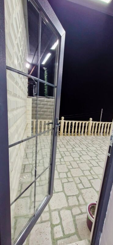 Günlük kirayə evlər: 300 kv. m, 4 otaqlı — 18