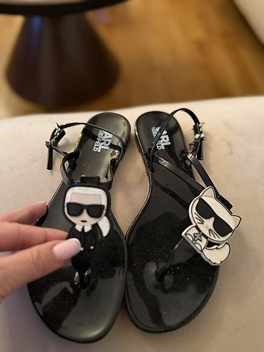 espadrile gant: Karl Lagerfeld ženske sandale – crne, japanke sa kaišićem oko članka — 1