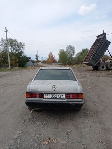 мерс 210 2003: Mercedes-Benz 190: 1987 г., 2 л, Механика, Бензин, Седан