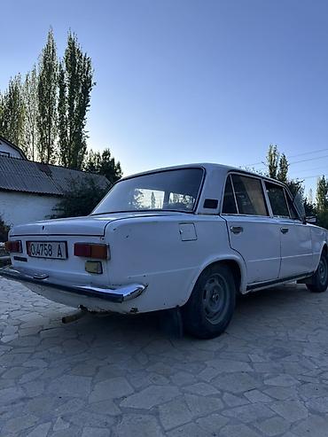 полик 5 д: ВАЗ (ЛАДА) 2101: 1980 г., 1.3 л, Механика, Бензин, Седан — 3