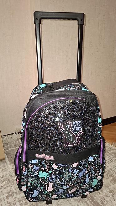məktəbli çanta: Smiggle brendinin çəkilə bilən tutacaqlı və təkərli məktəb — 3