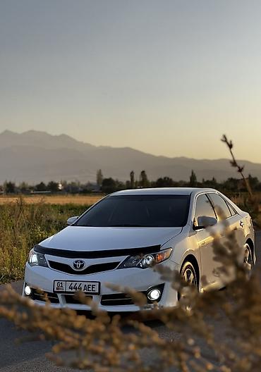 voxy noah: Toyota Camry: 2013 г., Автомат, Бензин, Седан — 1