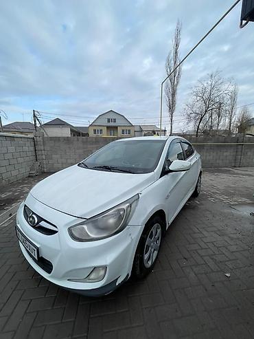 Hyundai: Hyundai Solaris: 2014 г., Бензин, Седан — 5