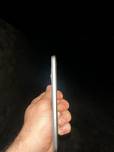 iphone 5s 32: 512 GB. 12 ram. ideal veziyette qutu adaptir her şeyi var. 5 ayin — 3