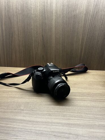 камера в аренду: Canon EOS 1100D fotoaparat Yaxşı vəziyyət, cızıq yoxdur Lalafo chat