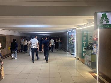 optical: HAZIR OPTİKA BİZNESİ SATILIR Ünvan: Azadlıq metrosunun giriş və — 1