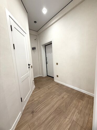 Продажа квартир: 1 комната, 34 м², Индивидуалка, 4 этаж, Евроремонт — 5