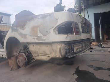 Задняя часть кузова автомобиля для разборки/запчастей. Комплектность