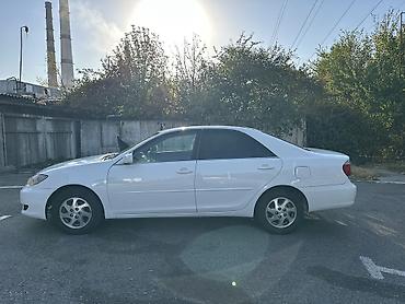 byd e2 2025: Toyota Camry: 2002 г., 2.4 л, Автомат, Бензин, Седан — 3