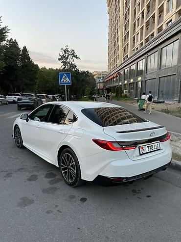 sprinter 2 2: Toyota Camry: 2025 г., 2 л, Автомат, Гибрид, Седан — 3