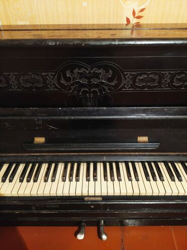 pianina v Azərbaycan | PIANO VƏ FORTEPIANOLAR: Sovetdən qalma pianina işləyir heç bir problemi yoxdur təcili satılır