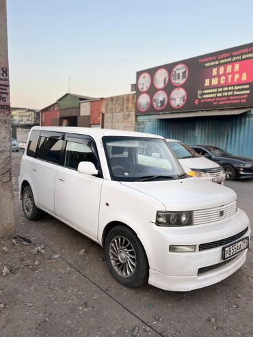 Toyota: Toyota bB: 2000 г., 1.5 л, Автомат, Бензин, Хэтчбэк