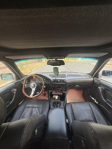 Унаа: BMW 5 series: 1991 г., 2.5 л, Кол менен иштөөчү, Бензин, Седан — 8
