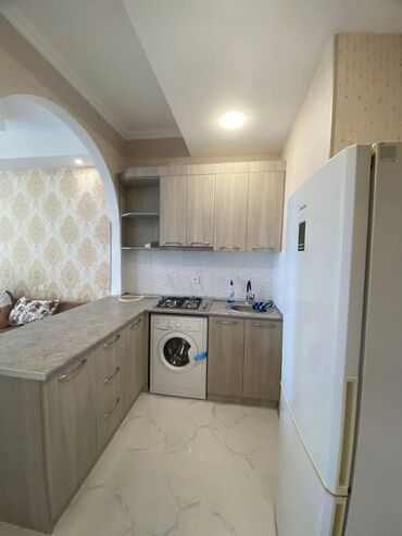 Uzunmüddətli kirayə mənzillər: Əhmədli qəsəbəsində,Pitstopun arxasında, Şərur MTK binasında,20 — 4