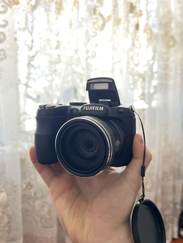 Фотоаппараты: Fujifilm FinePix S2980 Супер компактный фотоаппарат с 18х кратным